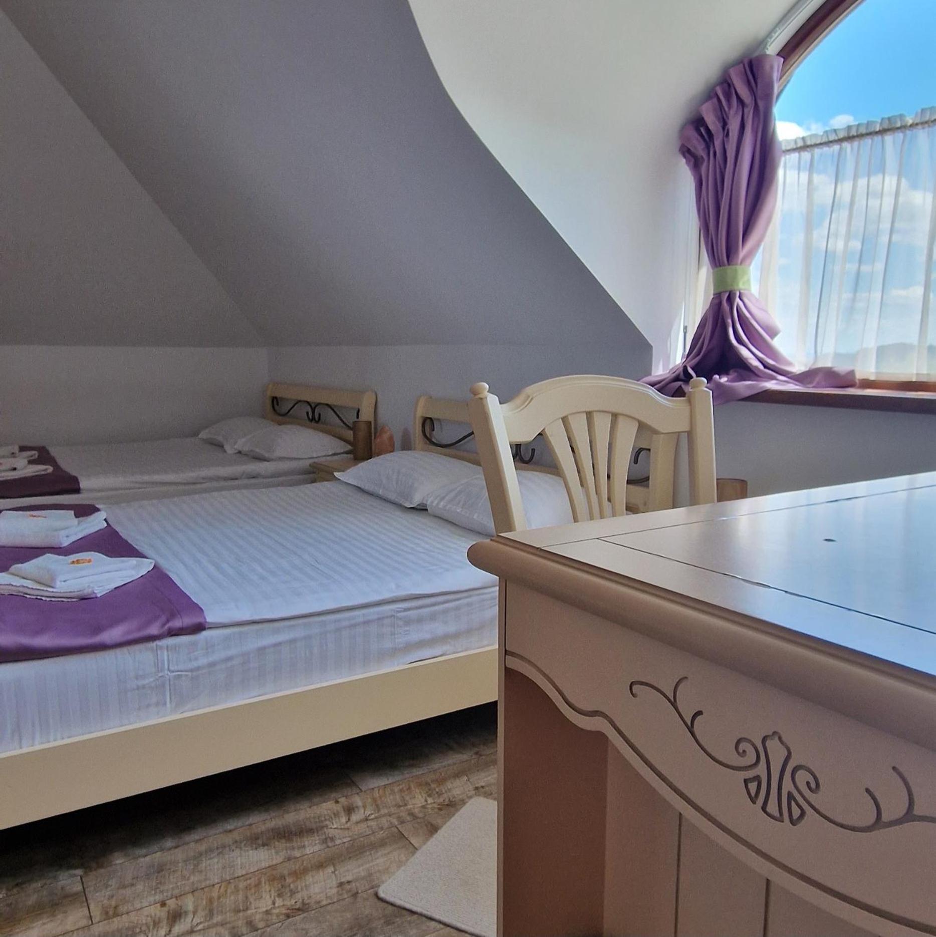 Provence Suceava 호텔 외부 사진
