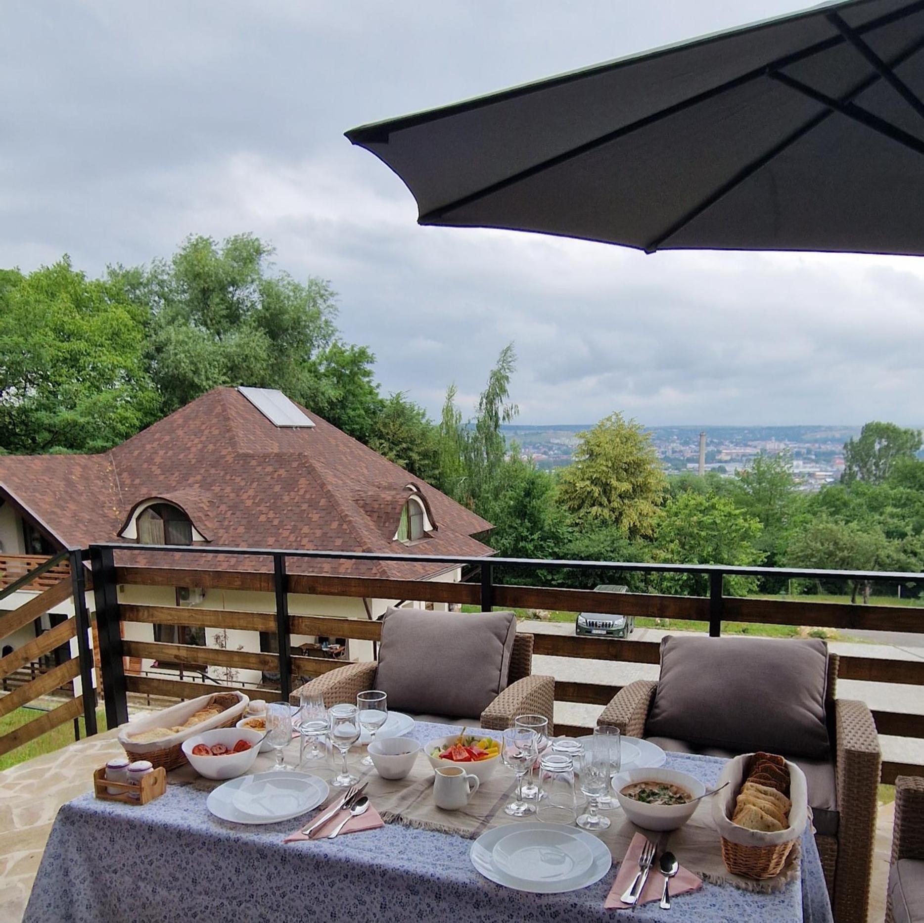Provence Suceava 호텔 외부 사진