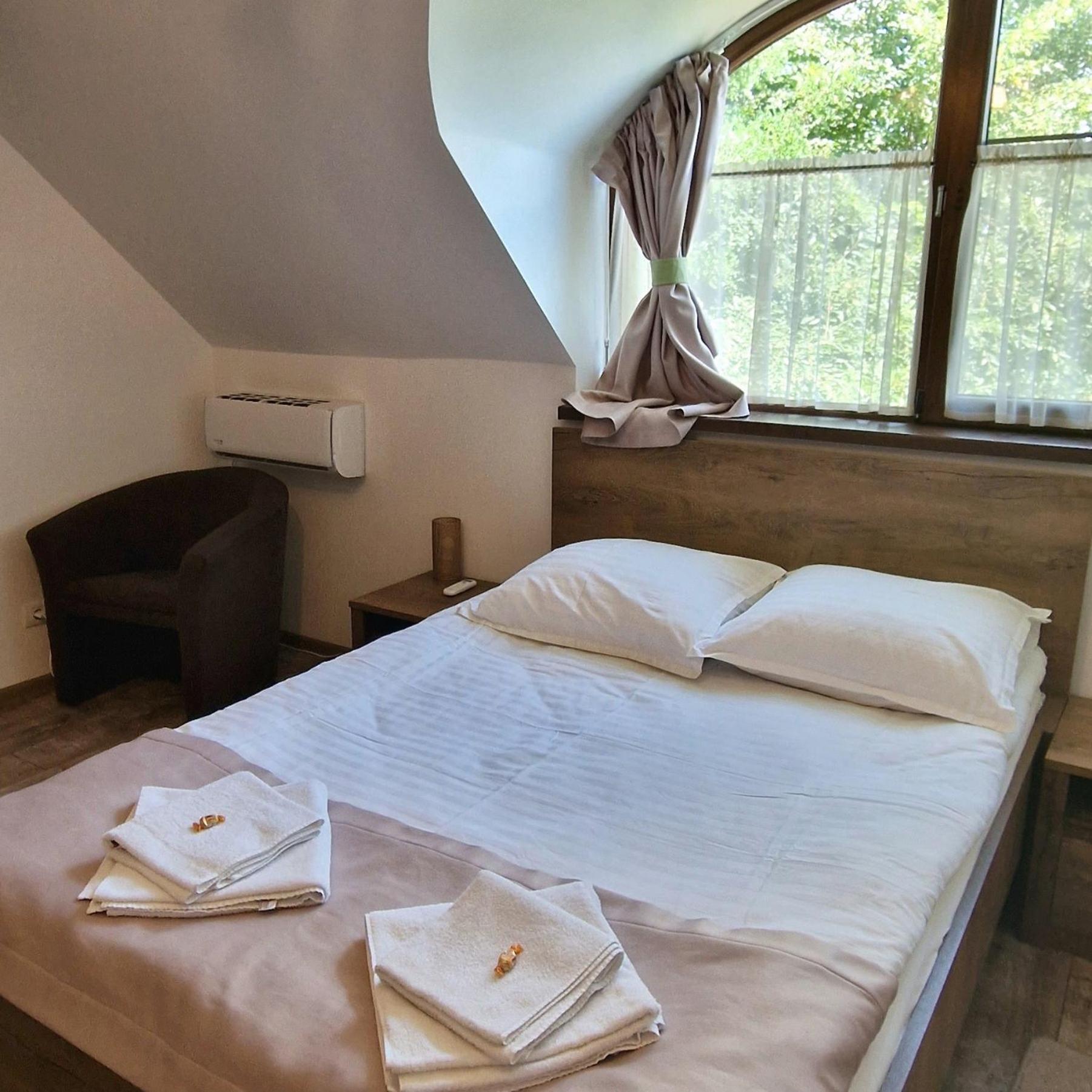 Provence Suceava 호텔 외부 사진